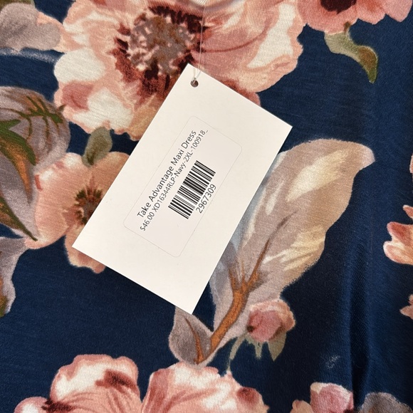 Kikilarue Take Advantage Maxi Dress 2X - Picture 2 of 3